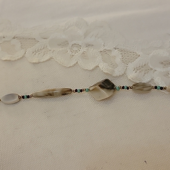 Handmade Acrylic Glass Seed Beaded Necklace - Picture 5 of 8